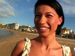 Max Cortes & Madmoiselle Justine I Massös Knullad På Stranden - Leche69. Det Finns Alltid Massor Av Massörer Här På Stränderna I Barcelona. Max Cortes Fann Att Detta Kanske Faktiskt är Ett Bra Tillfälle Att Be Om Lite Extra Speciell Service!