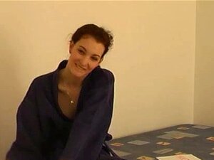 CASTING - 18-åriga Martina Visar Sin Våta Fitta!, Snygga Collegestudenten Martina Talar Om Sina Hemliga Sexfantasier! Hon Var Väldigt Blyg Men I Slutet....jag Fick Hennes Söta Fitta!