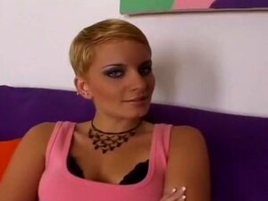 Dwie Amatorskie Wymiany Kutasów W POV, Jordyn Ray I Cameron Steel Mogą Być Nowi Na Scenie Porno, Ale Z Pewnością Nie Są Nowe W Sypialni. W Rzeczywistości Nie Ma Nic, Czego Te Dwie Laski Nie Mogłyby Ssać, Gdy Połączą Swoje Umiejętności. To Jeszcze Bardziej