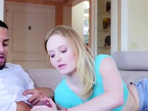 Lilla Lanna Carter Liten Sötnos Knullad Av Pojkvän