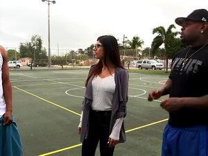 Kinky Arabiska Kycklingar Ta En Les På Hur Man Utför En Het Avsugning