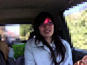 Sexy Japanese MILF In Glasses Grinds Dick In POV Sex