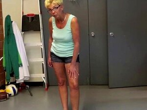 POV Tugging Fun With Naked Granny In Glasses