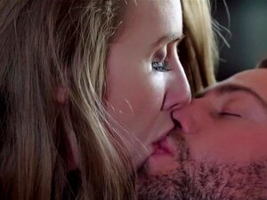 Wielkie Naturalne Piersi Leny Paul Pokryte Spermą S10:E5