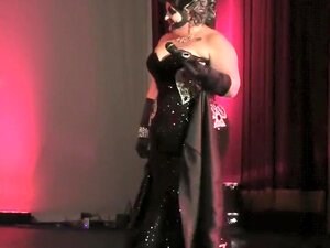 Burlesque Strip SHOW 012 Nina La Voix Naakte Jessica,