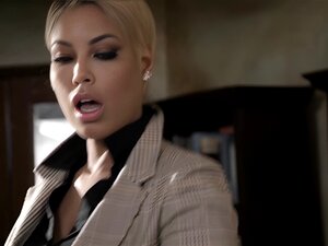 Perverser Kerl Fickt Zwei Tolle Babes Bridgette B Und Die Zierliche Süße Brooklyn Gray So Hart Nach Dem Blowjob Versaute MILF Steckte Jungs Penis In Babes Mund Und Ließ Sie Es So Schön Lutschen Nach Dem Schwanzlutschen Fickte Er Ihre Fotzen So Hart