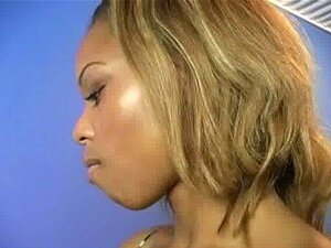 Glory Gloryhole Zwarte Vrouwen Zuigen Haar Eerste Witte Lul 11