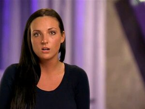 Ilkeät Naiset Pitävät Hauskaa Piiskojen Ja Seksin Kanssa Nelinpelimiehessä