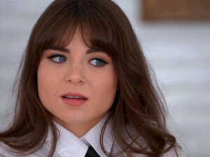 Brunette Schatje Megan Marx Wordt Geneukt Door Haar Stiefopa