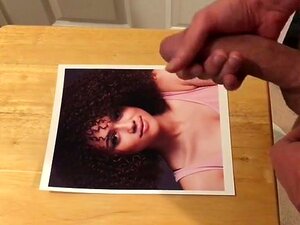 Uskomaton Kotitekoinen Homovideo, Jossa On Runkkauskohtauksia, Iso Kyrpä