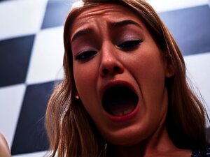 Tiffany Tatum Banged By Alien In A Latrine