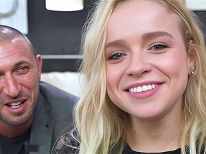 Gladan Kurac Plavuša Aleksa Flekss I Jolie Love Ga Duboko U Svoje Guzice - Njezina Granica