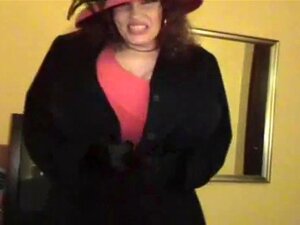 Teddi-Busty Napaljena Mama