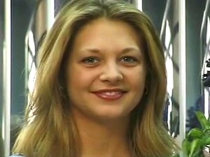 Meisje Met Hoge Hakken Spreidt Haar Kut En Kont