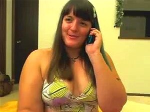 Velika Igračka U Mojoj Debeloj Pički, Nevjerojatno Sam Napaljen Cijelo Vrijeme I To često Rezultira Prilično Vrućim Webcam Showovima. Neki Dan Sam Napunio Svoju Pičku Seksi Igračkom I Napravio Ovaj Amaterski Slatki Video Masturbacije