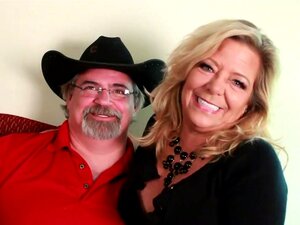 Прљави рогоња старије жене ослобођене