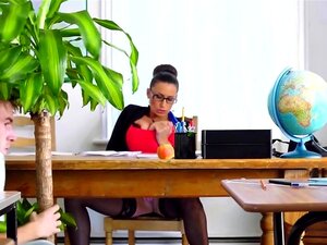 Brazzers - Hete Milf Lerares Jane Wordt Geneukt