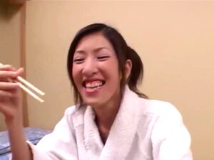 Cum Og Sushi For 18 år Gammel Japansk Søtnos - Japansk Bukkake Orgie