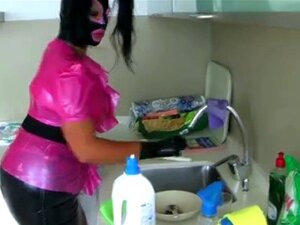 Latex Masker En Pijpbeurt
