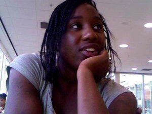 L'ébène Se Fait Enlever Le Kit Et Sortir Le Cul