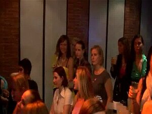 Groep-geslacht Wild Patty Bij Nacht Club