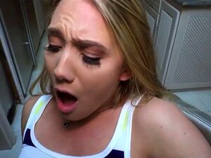 Kaunis Amatööri Blondi Tyttöystävä Ensimmäistä Kertaa Anaaliseksissä Kameran Edessä