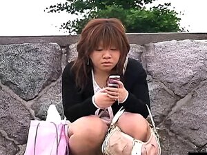 Doświadcz Uwodzącego Uroku świeżych Azjatyckich Studentek, Które Oddają Się Szalonym Przygodom Solo Na świeżym Powietrzu. Oglądaj Te Nagie, Gorące Piękności Kusić I Zadowalać, Prezentując Swoje Najseksowniejsze Bielizny. Przygotuj Się Na Zapierającą Dech 