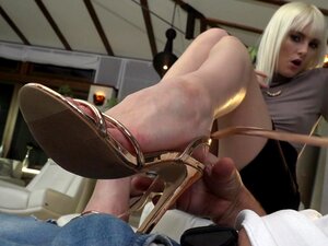Foot Worship Foreplay For Miss Melissa And Her Feet-loving Paramour Porn