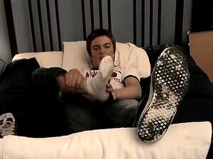 Jongens Scheren Hun Benen Video's En Galerij Gay Gorgeous Fitch & His Big