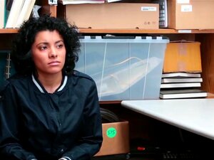 Karvainen Pillu Täynnä Isoa Kyrpää