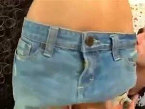 Студенткиња која воли анални секс