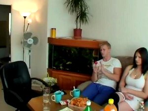 Guarda Il Gruppo Caldo Di Ragazze Del College Che Scopano Con Ragazze Ceche 002 Ora! - Anale, Milf, Porno Carino, Gruppo Caldo, Scopate Universitarie Con Ragazze Ceche 002