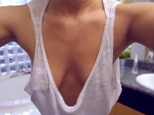 Dazzling Mommy Treats Her Stepson Like This Chab's A Golden Hunk