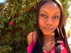 Debela Crnkinja (Kina Kara)