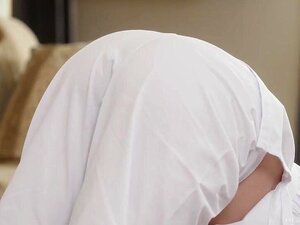 Watch Martial Arts M0m On  Now! - Milf, Tits, Cougar Porn