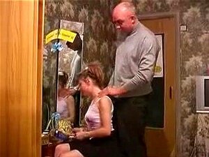 Świeża Dziewczyna Mówi 'Pieprz Mojego Twardego Faceta'!, świeża Dziewczyna Mówi 'Pierdol Mnie Twardy Człowieku'!hawt Fani, Upewnij Się, że Oceniacie 5 Gwiazdek I Uprzejmie Komentujcie Mój Tak, Dostajecie Większą Ilość Mojego SŁODKIEGO Klapsa W Filmach 