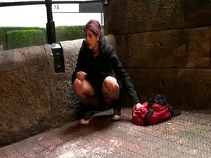 Слаткица Зарина Масоудс Индијски Егзибиционизам