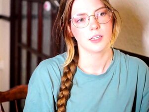 Monika Sweet Runkkaa Pilluaan Ja Persettään Lelulla