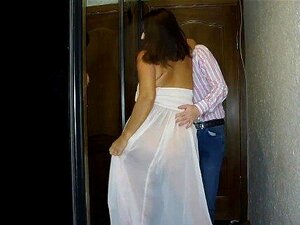 Tryck Ner Min Kuk I Din Hals I Denna Korridor