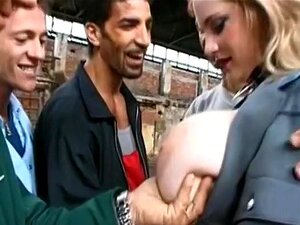 Geweldige Rechte Volwassen Actie. Kijken En Genieten,