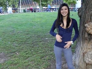 Süße Luder Hat Harten öffentlichen Sex Mit Einem Geilen Typen,