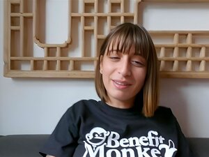 Η Σίλβια σοπράνο αγαπά να πηδήξει όταν βαριέται