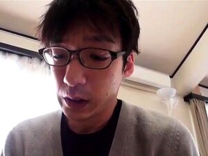 Un Mec Chaud Profite D'une MILF Japonaise Aux Gros Seins