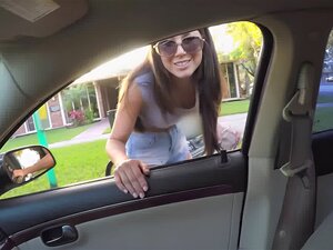 Assista Enquanto London Revela Seus Desejos Proibidos Nas Ruas, Ansiando Por Um Encontro Ardente Atrás De Portas Fechadas. Descubra O Atrativo Desta Sedutora Tatuada E Bronzeada Enquanto Ela Provoca E Satisfaz, Deixando Você Desejando Por Mais.