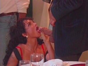 Karma Rosenberg I Sheila Stone Iz Sve O Mom Mužu (Karma Rosenberg)