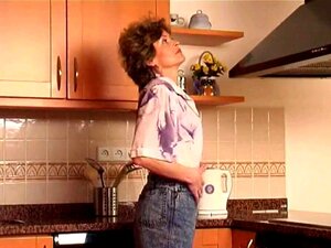 Old Woman Dildoing Hirsute Twat