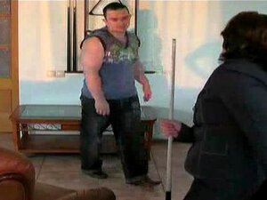 Ако изгубиш, треба да јебеш маму зрелу порно баку старе сперме свршавање