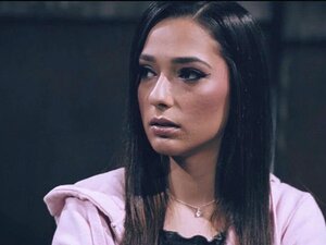 Dziewczyny Uzależnione Od Seksu Dostały Dużą Porcję Setha Na Swoją ładną Fa. Seth Jest Tam, By Pocieszyć Każdą Z Dziewczyn, Aż Przekonał Je Do Zaakceptowania Tego, Przez Co Przechodzą, Tak Jak Zaakceptował Bycie Uzależnionym Od Seksu. W Końcu Wszystkie Pi