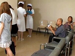 Курац гладне азијске курве пуше, јебу се