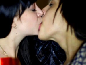300px x 225px - Lesbian Twins Kiss - lesbian porn videos @ LesbianState.com